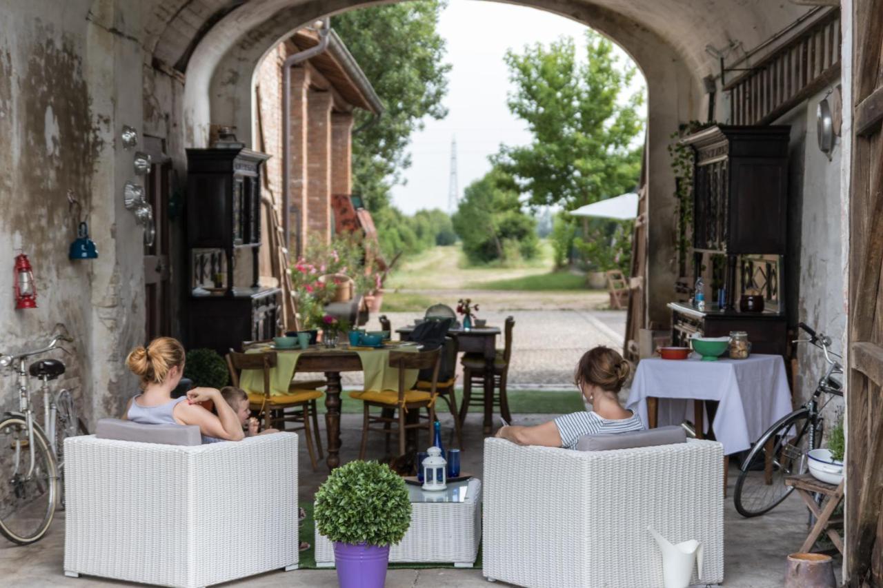 B&B Antica Cascina Boretto Bagian luar foto